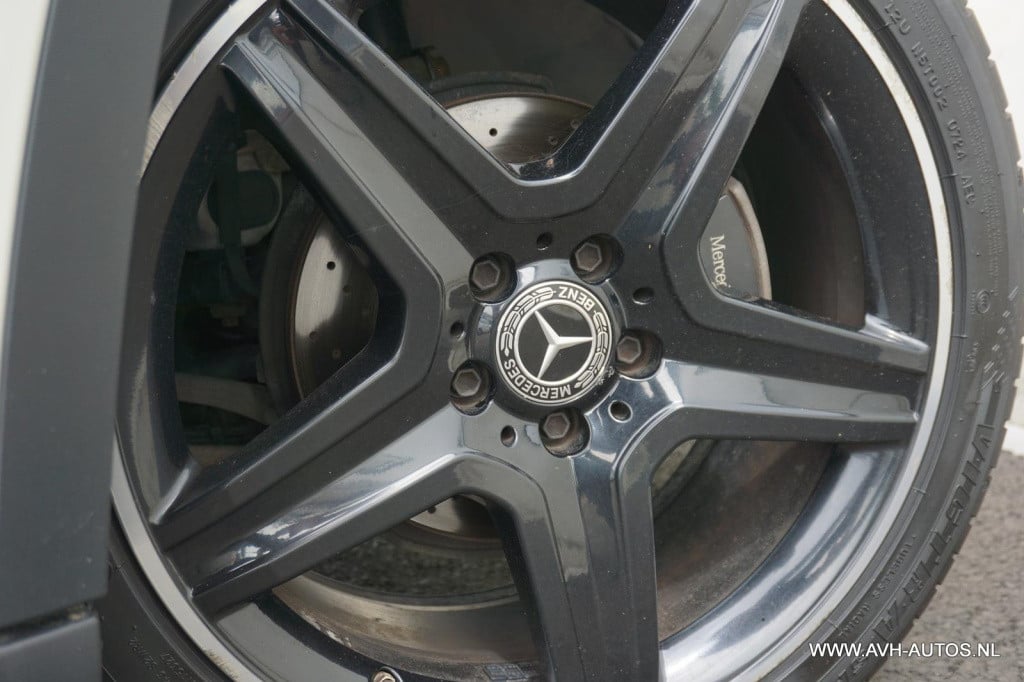 Mercedes-Benz Gla-klasse 180 business solution amg