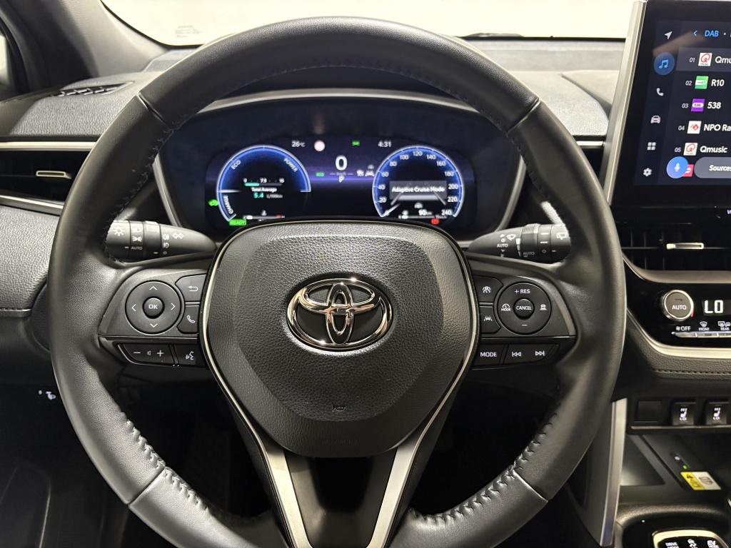 Toyota Corolla Cross 2.0 hp hybrid first edition
