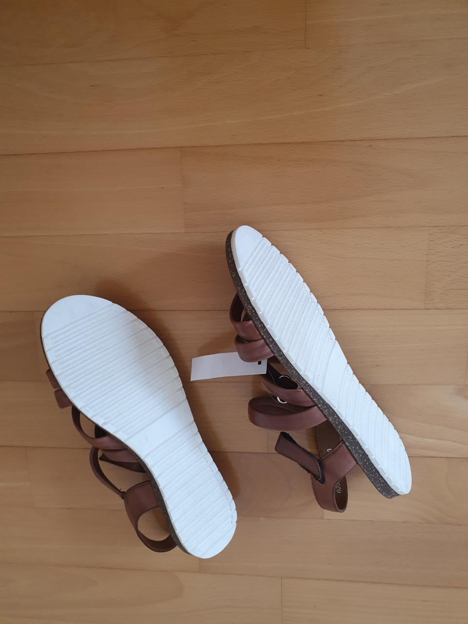 Dames sandalen (nieuw)