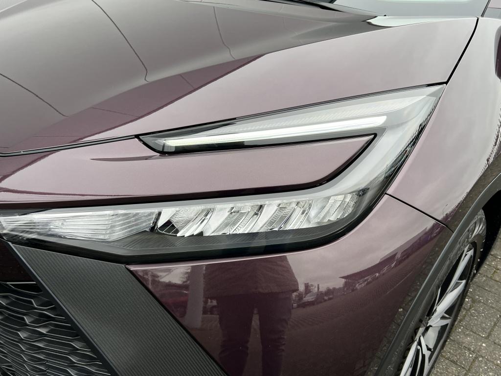 Toyota C-hr 1.8 hybrid 140 dyn