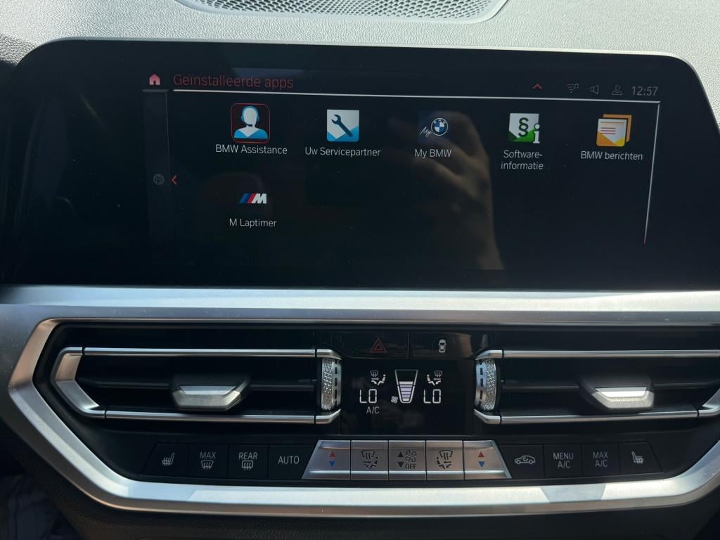 BMW 3-serie touring 330i introduction high executive * panoramadak * 360 ca