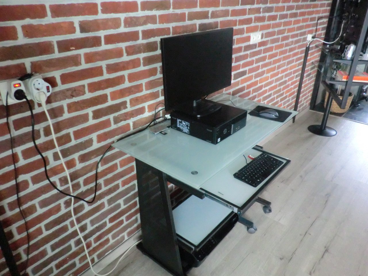 Computer meubel   Glas staal