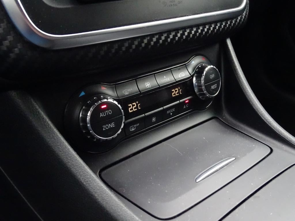 Mercedes-Benz A-Klasse 250 sport automaat | amg pakket