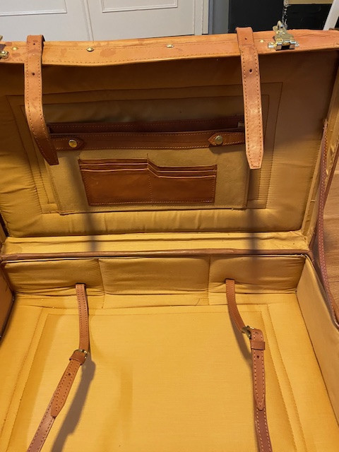 Oldtimer koffer (leder) voor achterop.