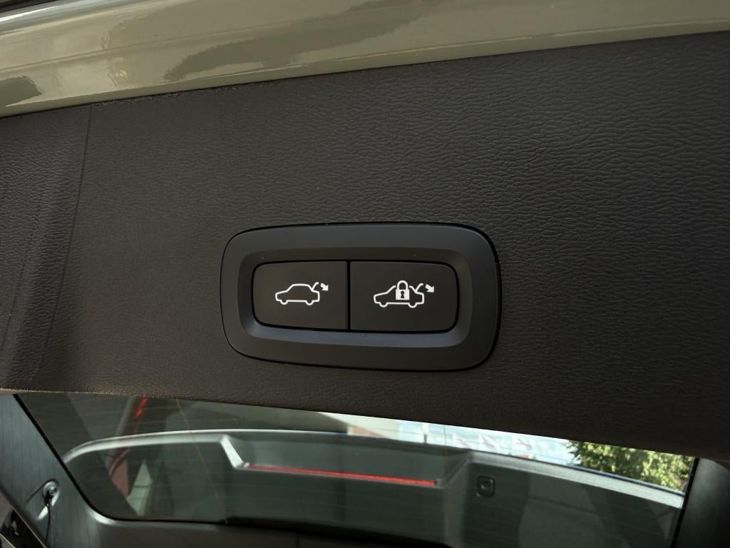 Volvo XC40 recharge pro
