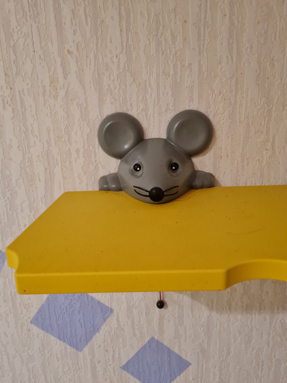 Wandplank met muziekdoosje