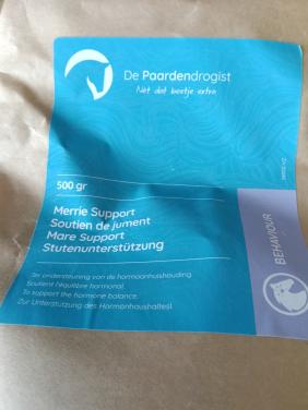 1 zak merrie support paardendrogist