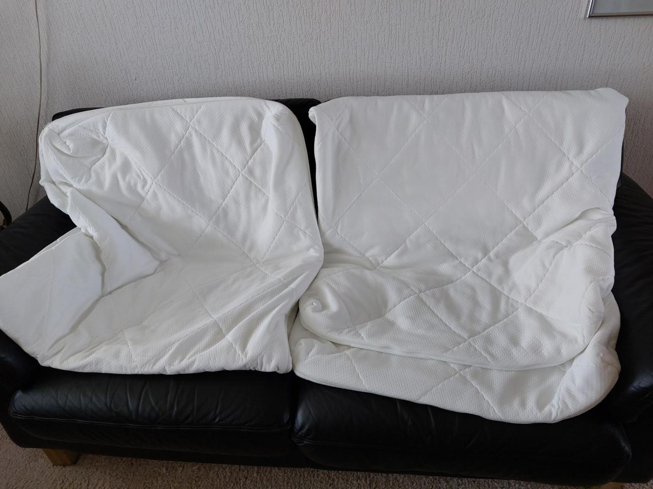 2 x matrashoes 190cm x 80cm  x 15 cm tegen elk aannemelijk bod.