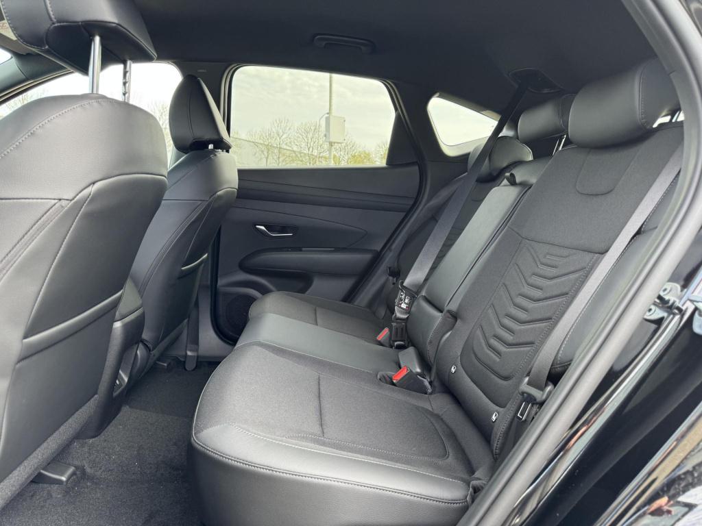 Hyundai Tucson 1.6 t-gdi phev pure edition
