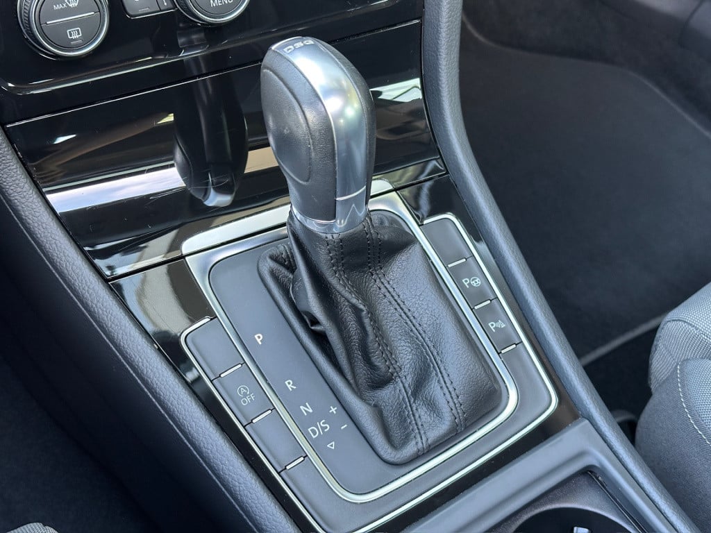 Volkswagen Golf 1.5 tsi 150pk dsg highline | panoramadak | virtual cockpit 