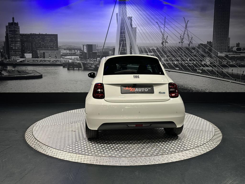 Fiat 500 icon 42 kwh *carplay*camera*