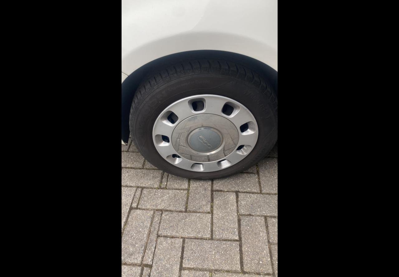 Fiat 500 banden,velgen en wieldoppen.
