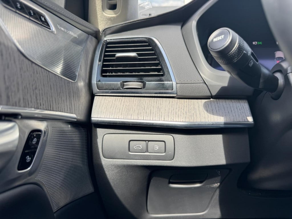 Volvo XC90 t8 455pk recharge ultra dark| full options!! b&w | luchtvering