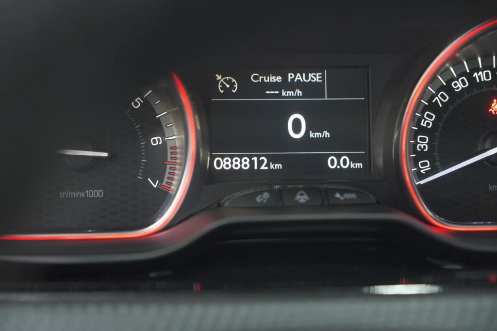 Peugeot 2008 puretech 130 gt-line | allseason banden | panoramadak | apple 