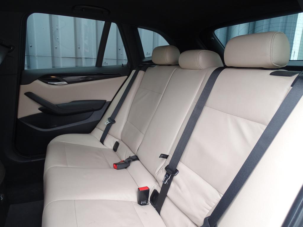 BMW X1 sdrive18i executive automaat | leder | bluetooth