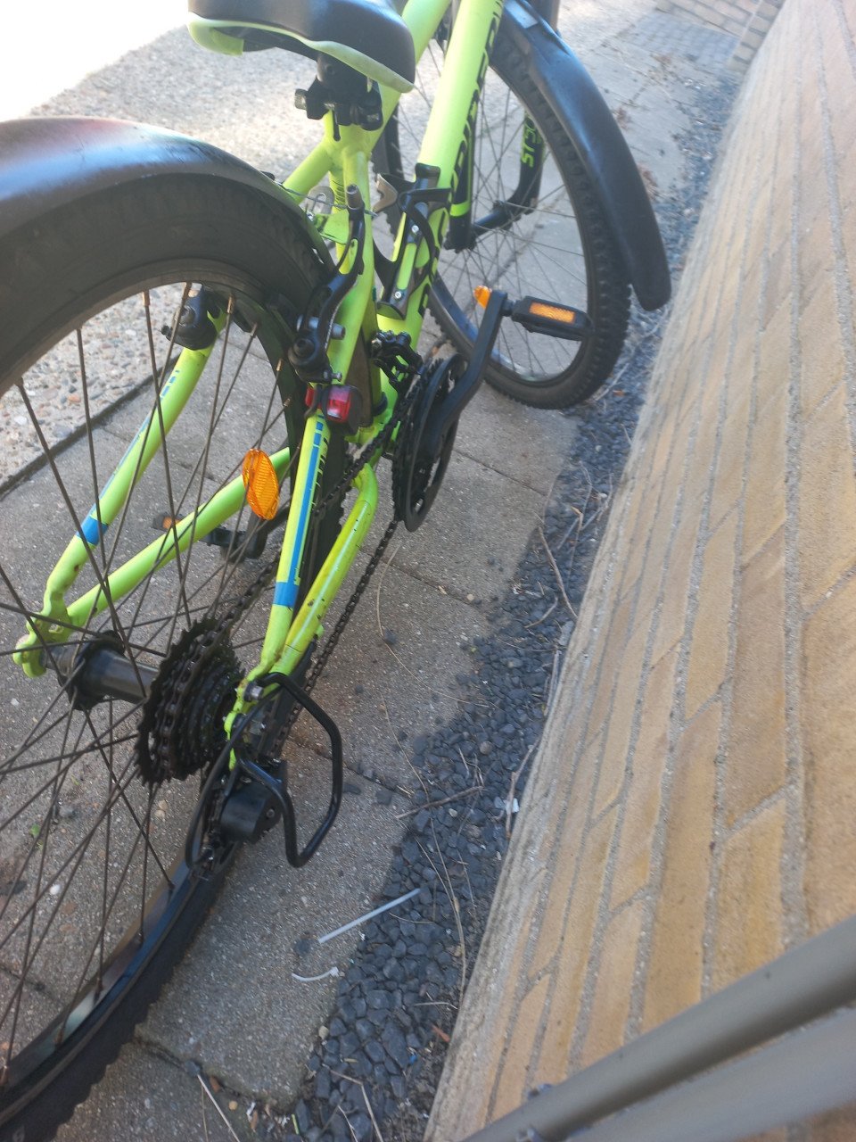 Te koop 24 inch jongen/meisjes mountainbike