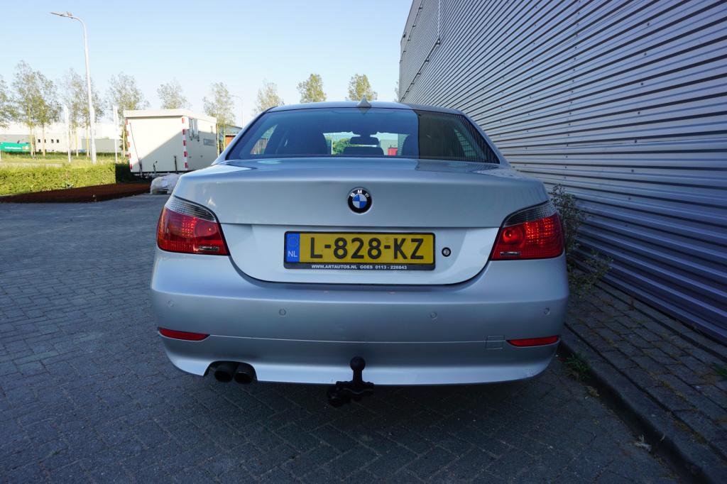 BMW 5 Serie 523i automaat - airco / navi / cruise / leder / pano / stoelver