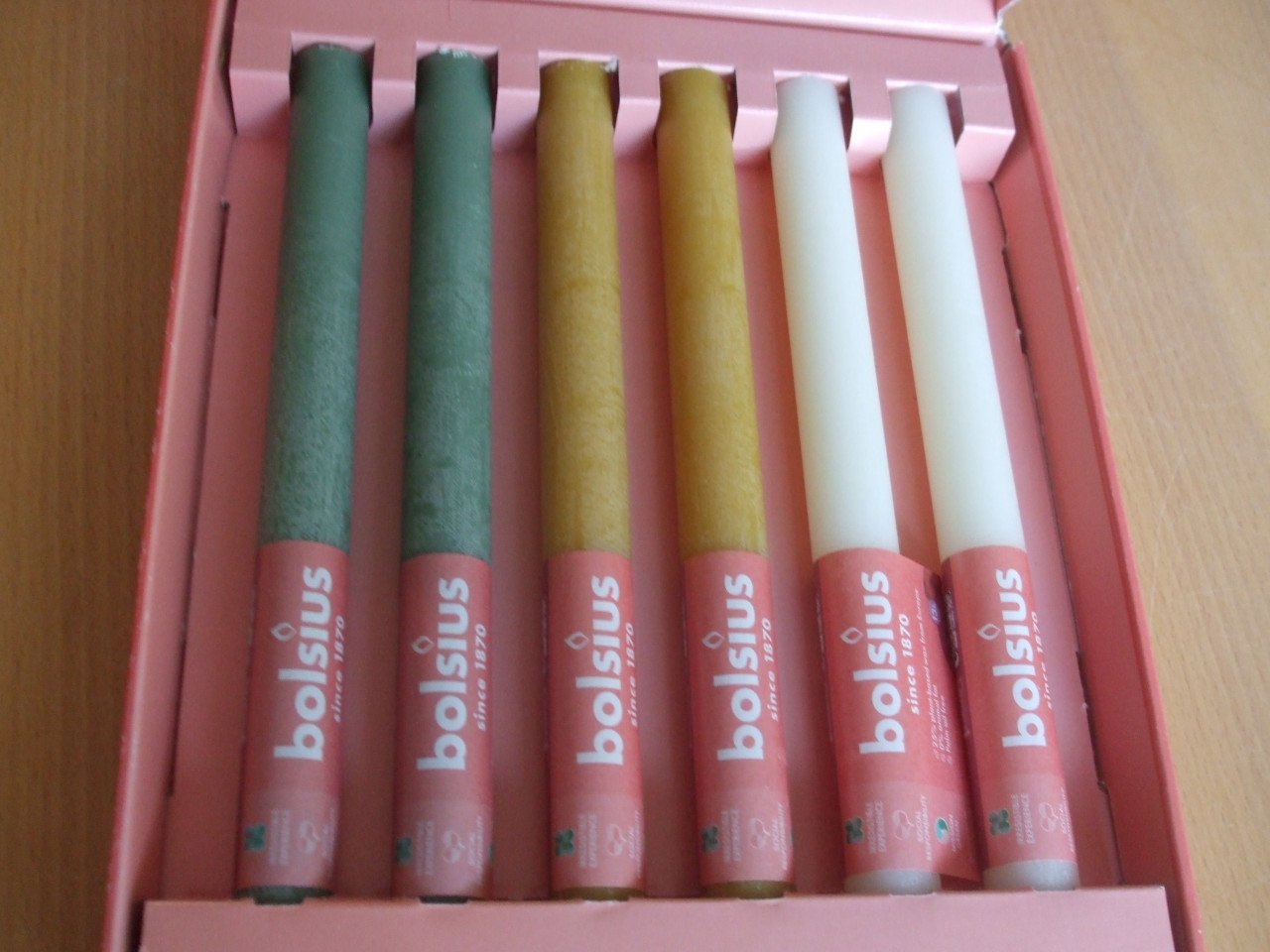Te koop set mooie kaarsen.(nieuw).
