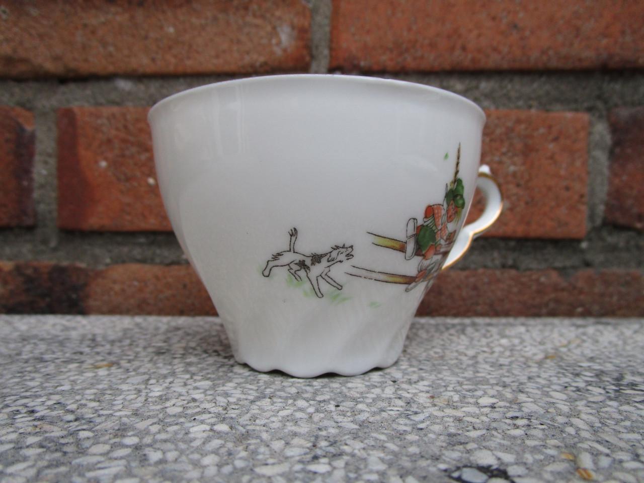 Vintagen kope en schotel.