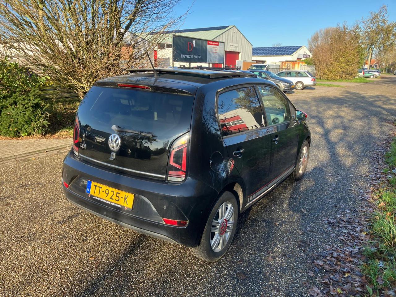 Volkswagen Up! 1.0 Beats
