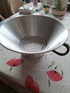 Grote frituur vergiet