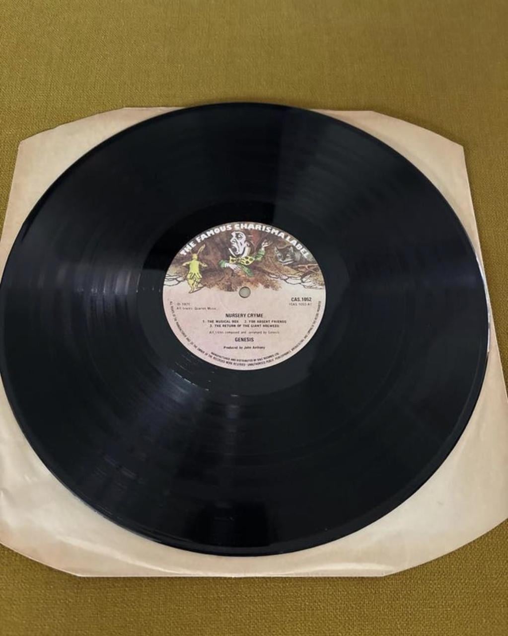 Genesis - Nursery Cryme (1971) LP VG+/NM
