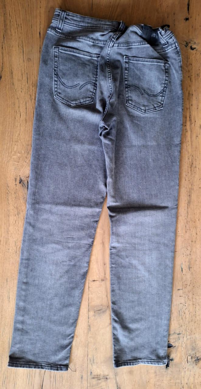 7 lange broeken maat 164 Jack&Jones, Levi's, Garcia, Lyle&Scott