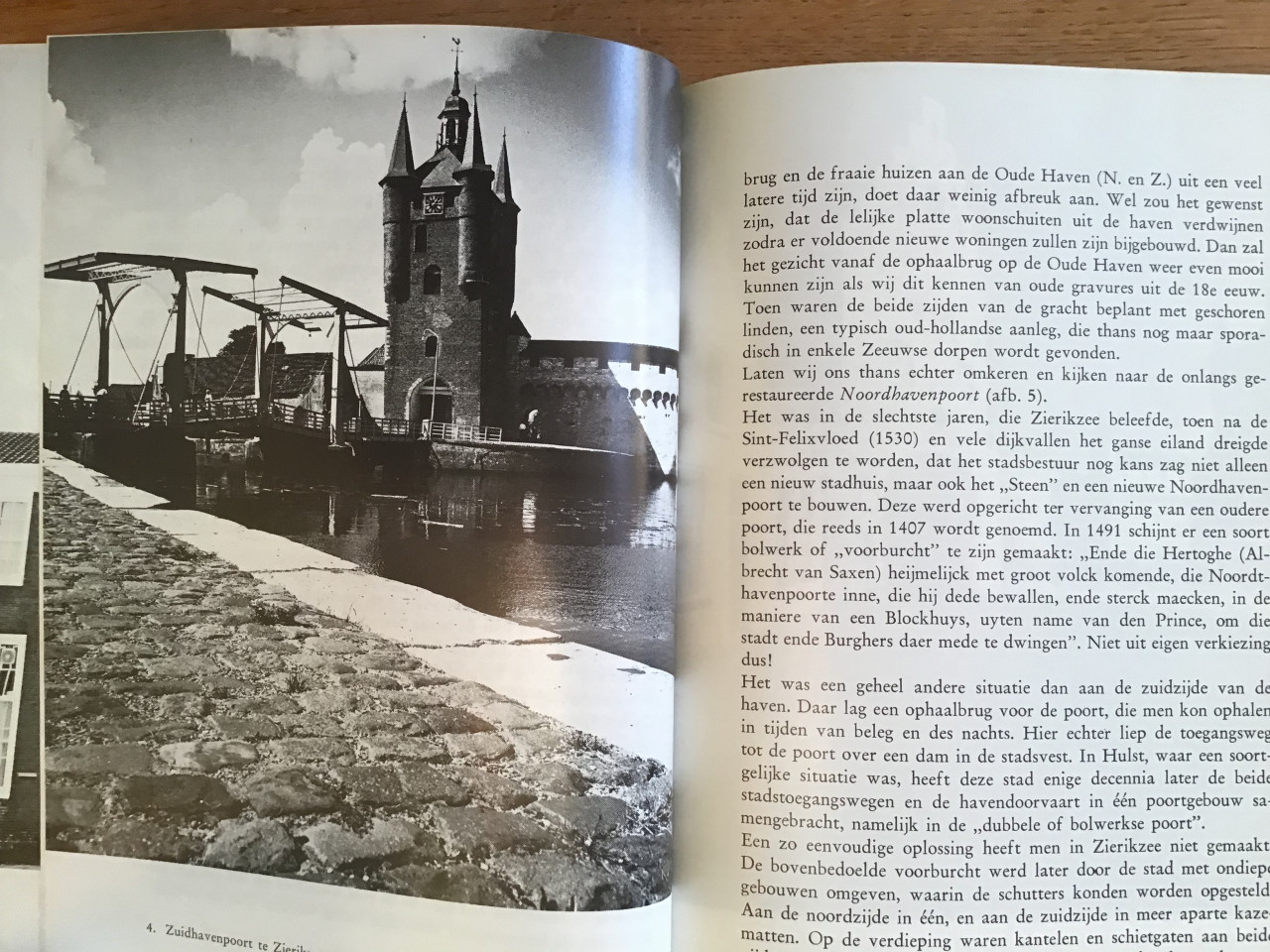 Langs Zeeuwse monumenten - 1971 - veel foto’s - boek