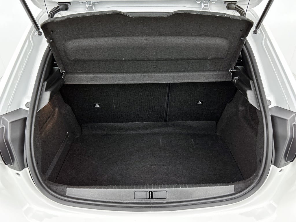 Peugeot 208 100 pk allure | rijklaar | navi | camera achter |