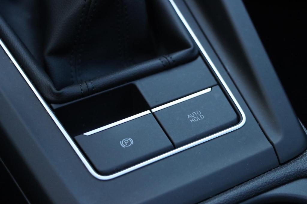 Volkswagen Golf 1.0 tsi life 110pk l panoramadak