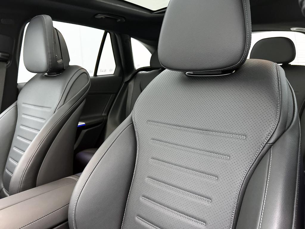 Mercedes-Benz Glc 300e 4matic sport edition | trekhaak | panoramadak | dode