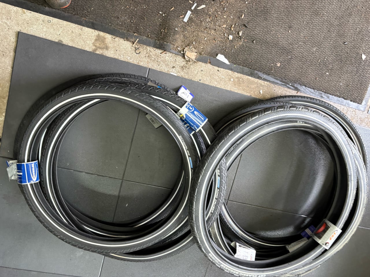 13 stuks merk buitenbanden 26 inch.   Nieuw!