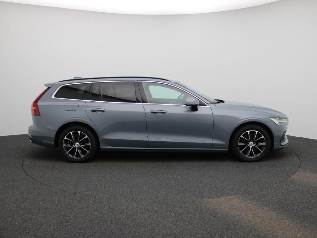 Volvo V60 2.0 b3 momentum | automaat | navigatie | apple carplay / android 