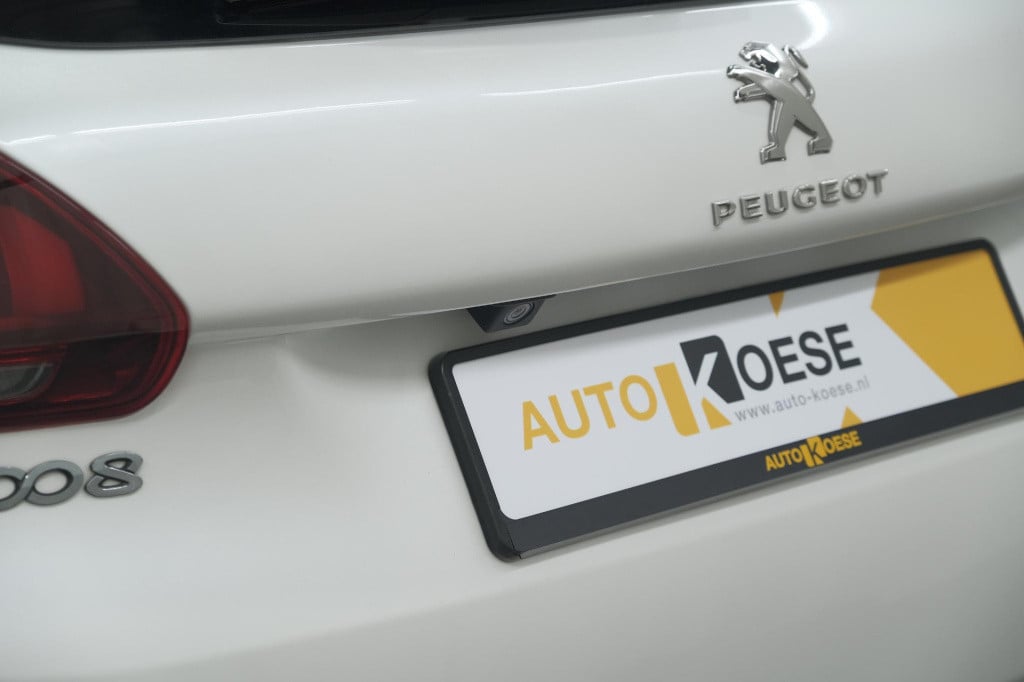 Peugeot 2008 puretech 130 allure | camera | apple carplay | parkeersensoren