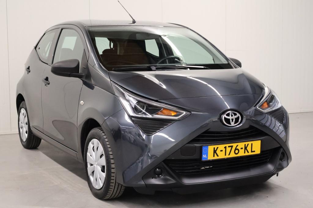 Toyota Aygo 1.0 vvt-i x-fun