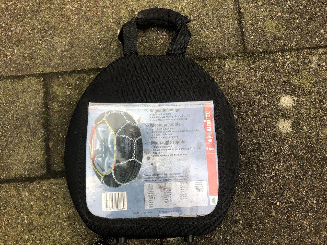 Sneeuwkettingen 2 sets ( nieuw )