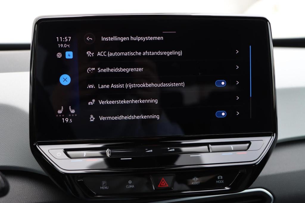 Volkswagen Id.3 pro 58 kwh | soh 94,9% |