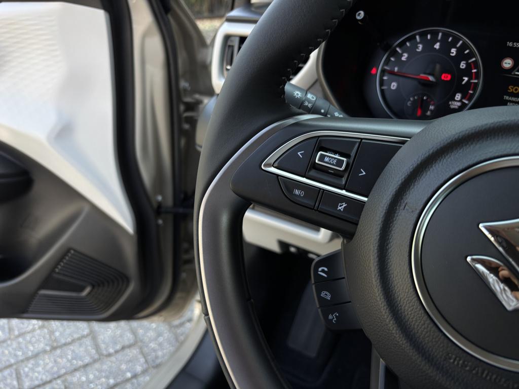 Suzuki Swift 1.2 style smart hybrid