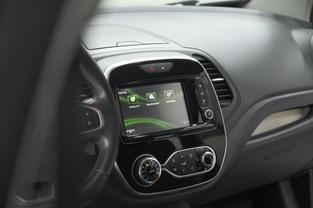 Renault Captur tce 120 edc intens | camera | dodehoekdetectie | navigatie |