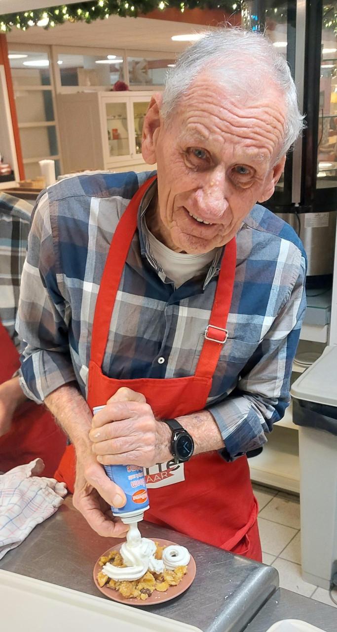 Resto VanHarte zoekt vrijwillig keukenpersoneel en gastvrouwen/heren