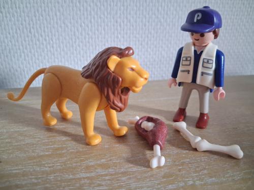 Playmobil leeuw met verzorging