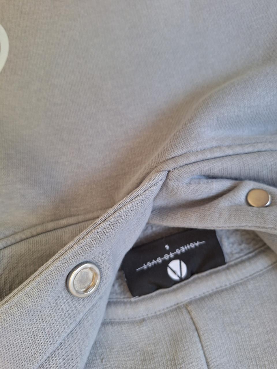 Hoodies nwstaat maat S 2 stuks