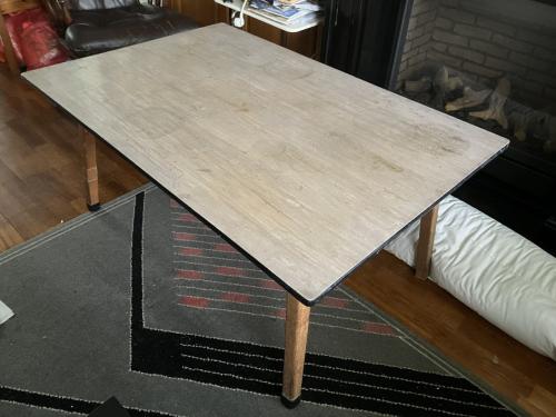 Lage tafel voor kinderen