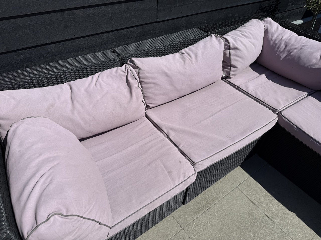 Doorleefde maar fijne loungeset