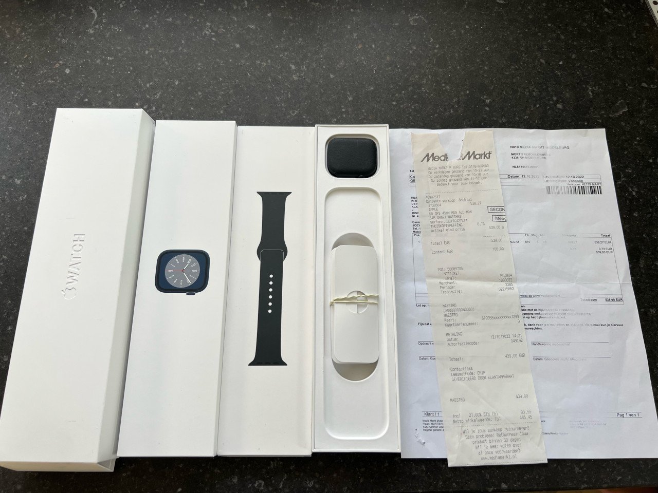 Apple watch series 8 45 mm!