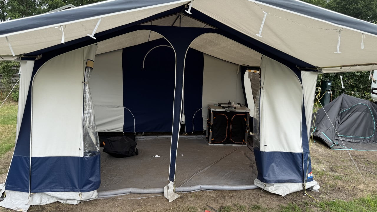 Cabanon Saturn 2003 (vouwwagen)