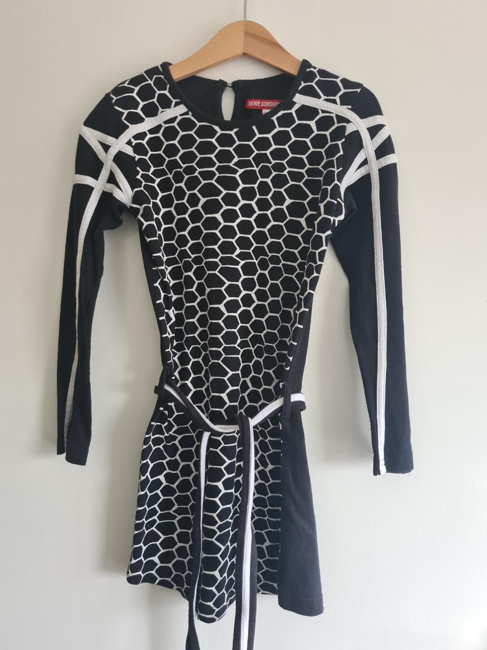 Love Station 22 zwart-wit jurkje  Mt 122-128