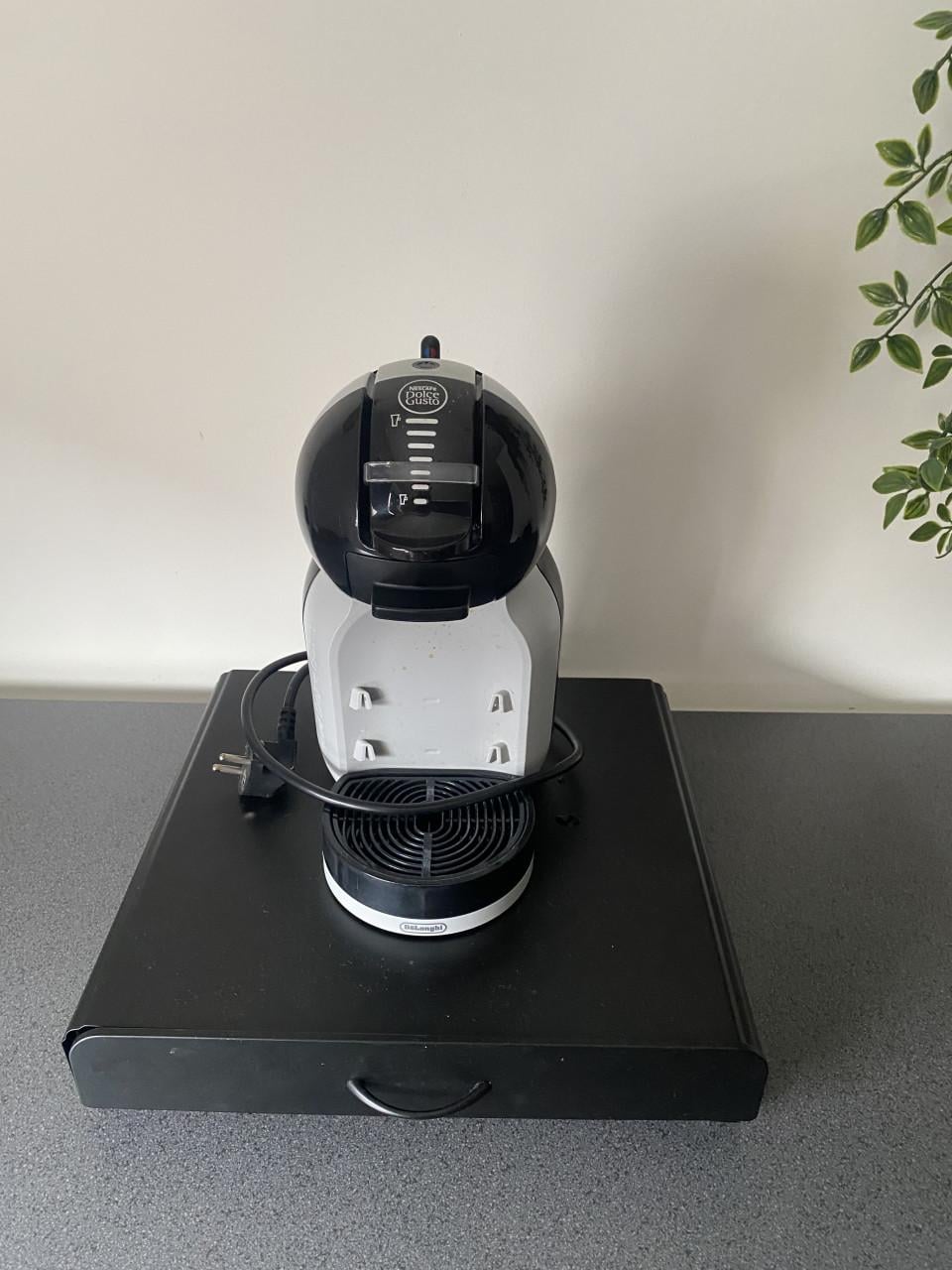 Nescafe Dolce Gusto Mini Me met capsule houder