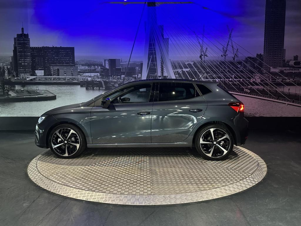 Seat Ibiza 1.0 ecotsi fr business connect *camera*keyless*winterpack*acc*le