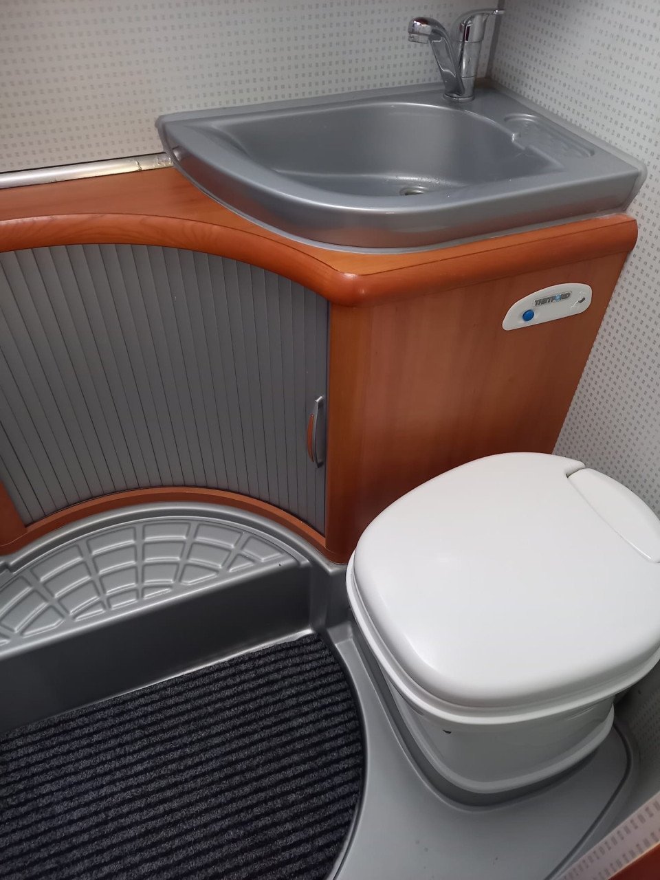 Met pijn in het hart: onze betrouwbare Hobby camper te koop!